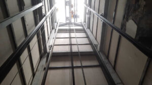 Read more about the article أنواع المصاعد واستخداماتها