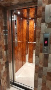 Read more about the article كيفية اختيار مصعد مناسب